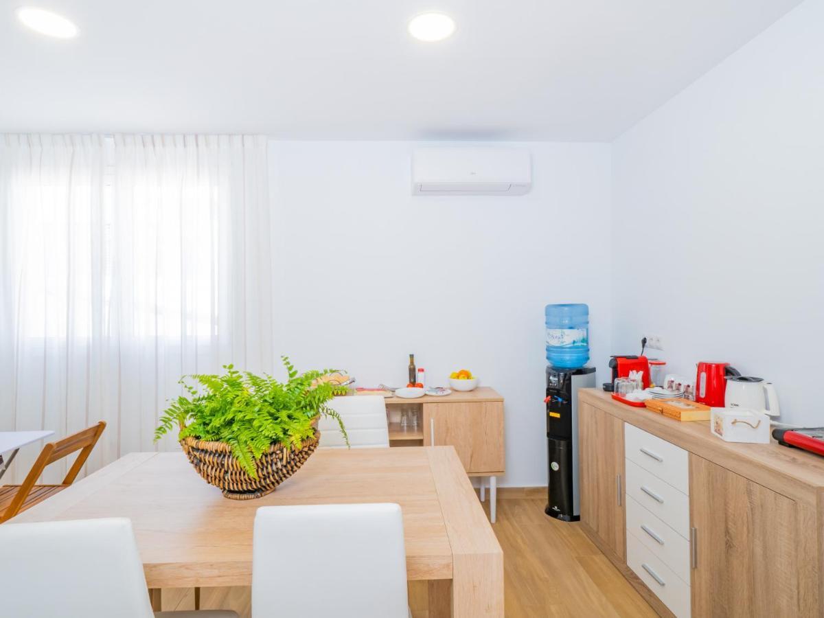 Cubo'S Hostal William'S Sunny 3 With Breakfast 토레 데 베나갈본 외부 사진