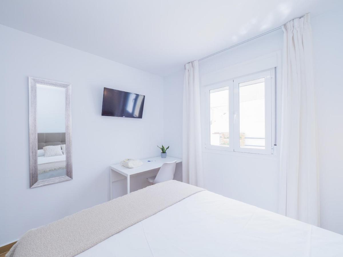 Cubo'S Hostal William'S Sunny 3 With Breakfast 토레 데 베나갈본 외부 사진